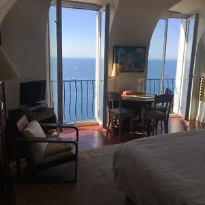 Dans Village Médiéval Piétonnier, Exécutive Vue Exceptionnelle Appartement
